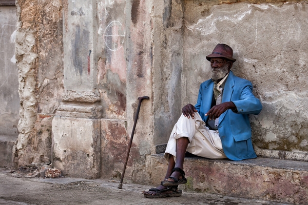 오는 21일부터 26일까지 울산문화예술회관 제2전시장에서 '온 더 로드 인 쿠바(On the road in Cuba)' 전시를 여는 손묘년 작가의 작품.