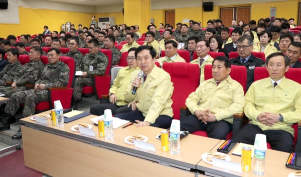 20일 부산 제53보병사단 충렬관에서 열린 '2018년 화랑훈련 세미나'에서 김기현 울산시장이 인사말을 하고 있다.