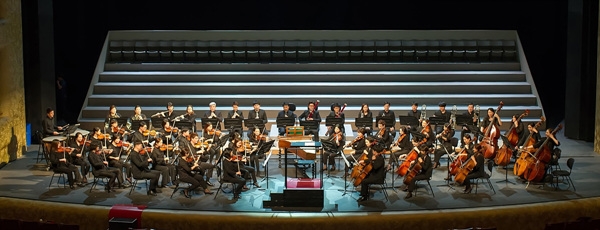 오는 24일 울산문화예술회관에서 울산시립합창단의 제104회 정기연주회 '안토닌 드보르작'을 공연하는 라퓨즈필하모닉오케스트라 사진.