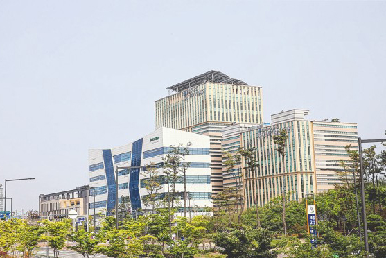 내년 3월 한국에너지공단이 입주하면 우정혁신도시 공공기관 이전은 완료된다.