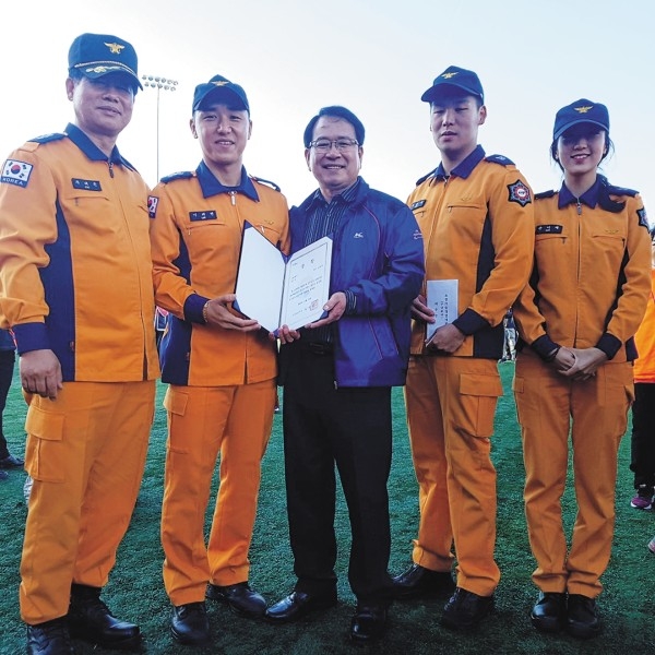 양산소방서는 지난 10일 의령군 의령공설운동장에서 열린 '2018 소방기술경연대회 전문응급처치 분야 1위를 차지했다.