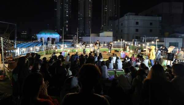 중구는 지난 9일부터 11일까지 3일간 중구 성남동 원도심 일원의 옥상공간에서 '2018 옥상 달빛마루 콘서트'를 개최했다.