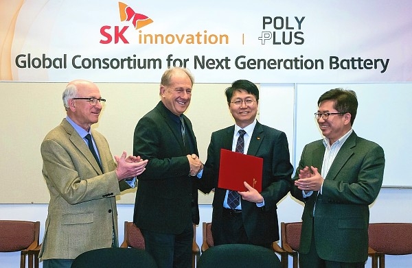 SK이노베이션이 미국 캘리포니아 버클리에서 현지시간으로 18일 배터리 기술 개발 업체인 폴리플러스 배터리 컴퍼니와 리튬 금속전지 개발을 위한 공동 개발 협약을 체결했다.