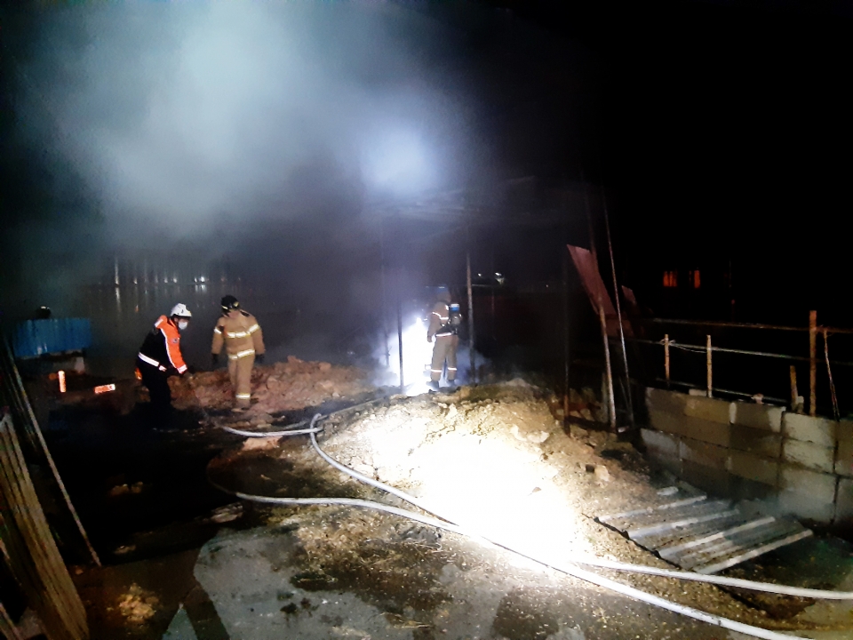 13일 오전 4시 13분께 울산 울주군 두서면의 한 우사에서 화재가 발생했다.