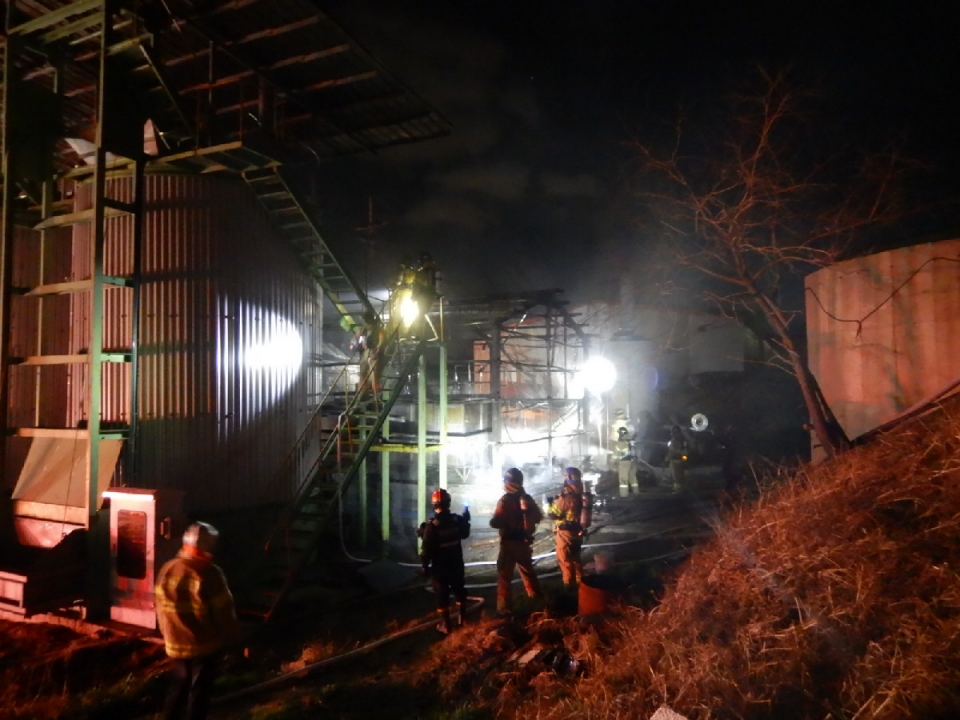 지난 17일 오후 8시 18분께 울주군 언양읍의 한 양돈농장 폐수처리장에서 화재가 발생했다.