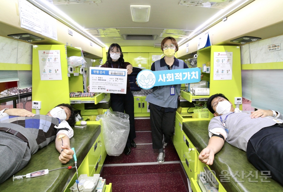 한국동서발전(주)은 코로나19 영향으로 혈액 공급이 부족한 상황에서 올해 1월, 5월에 이어 세 번째 '사랑의 헌혈 릴레이'를 시행했다. 동서발전 제공