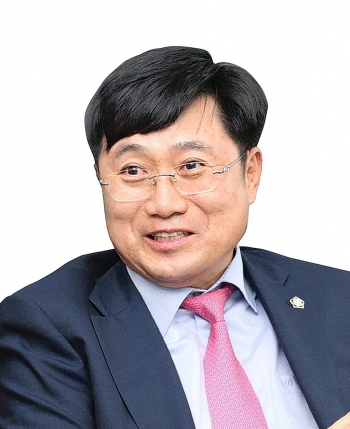 민병환 (민병환 법률사무소 변호사·독자권익위원회 위원장)