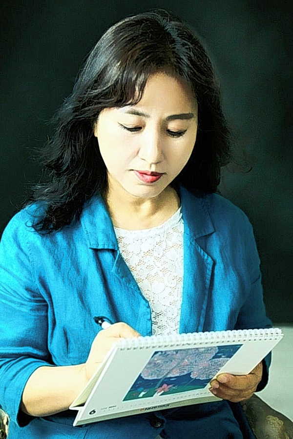 고은희 작가.