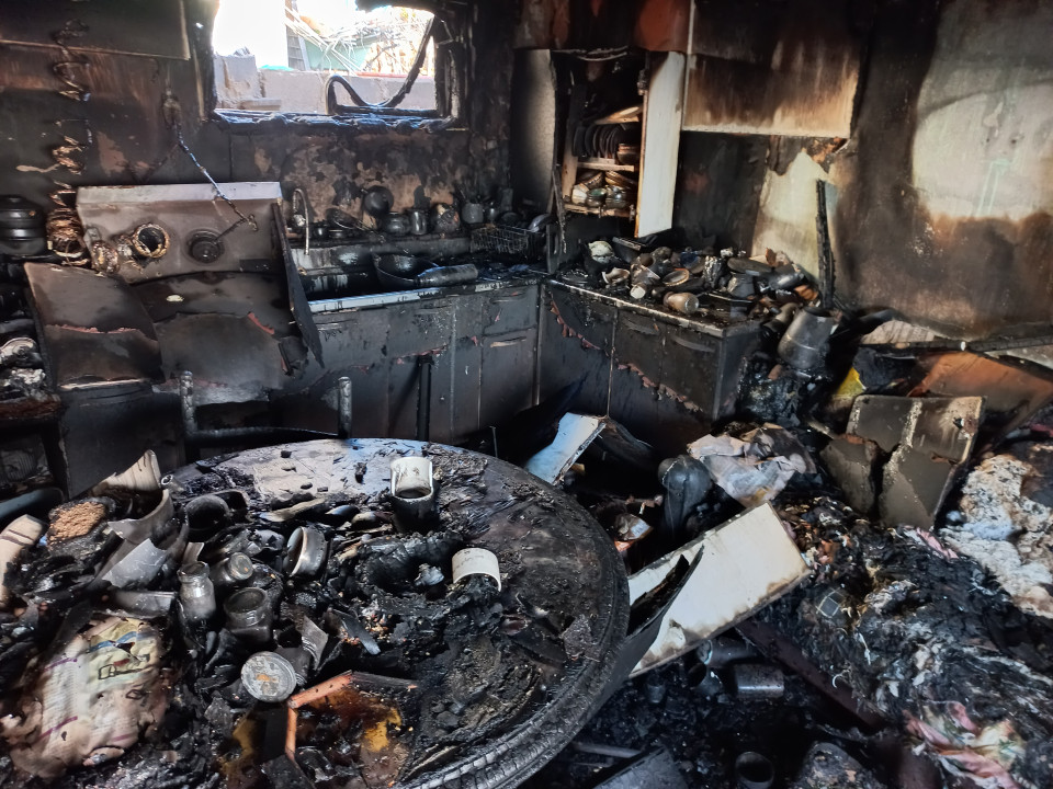23일 오후 4시 25분께 동구 방어동의 주택에서 화재가 발생해 13명이 대피하고 1,500만원의 재산피해가 발생했다. 울산소방본부 제공