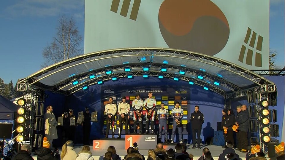 2024 WRC 스웨덴 랠리 현대자동차 우승 시상식 장면. 현대자동차 제공