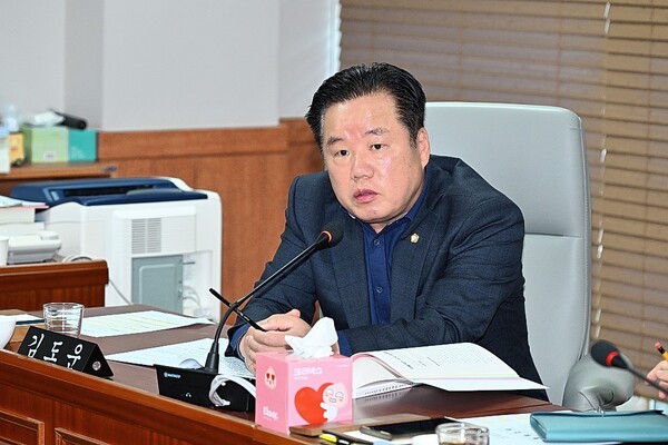 울산 중구의회 김도운 의원은 14일 개인정보보호를 위한 조례를 대표 발의했다. 울산 중구의회 제공
