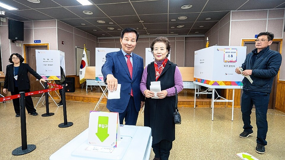 제22대 총선 국민의힘 박대동 후보(북구)가 지난 5일 사전투표했다.  국민의힘 울산시당 제공