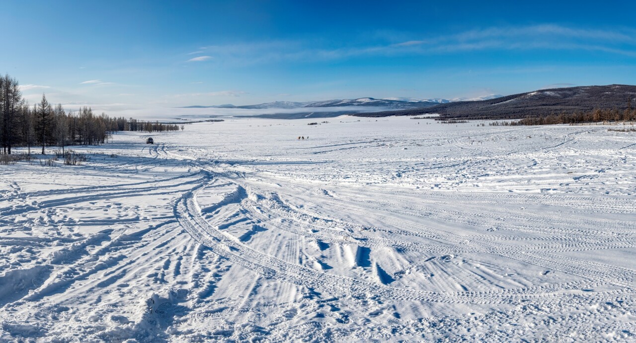 몽골 대평원의 파노라마 설경. 몽골은 어디든 가면 길이 된다. ⓒ이상원