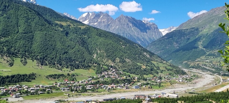 조지아 수도 트빌리시에 약 440km 거리에 있는 메스티아.&nbsp;이서원 제공<br>