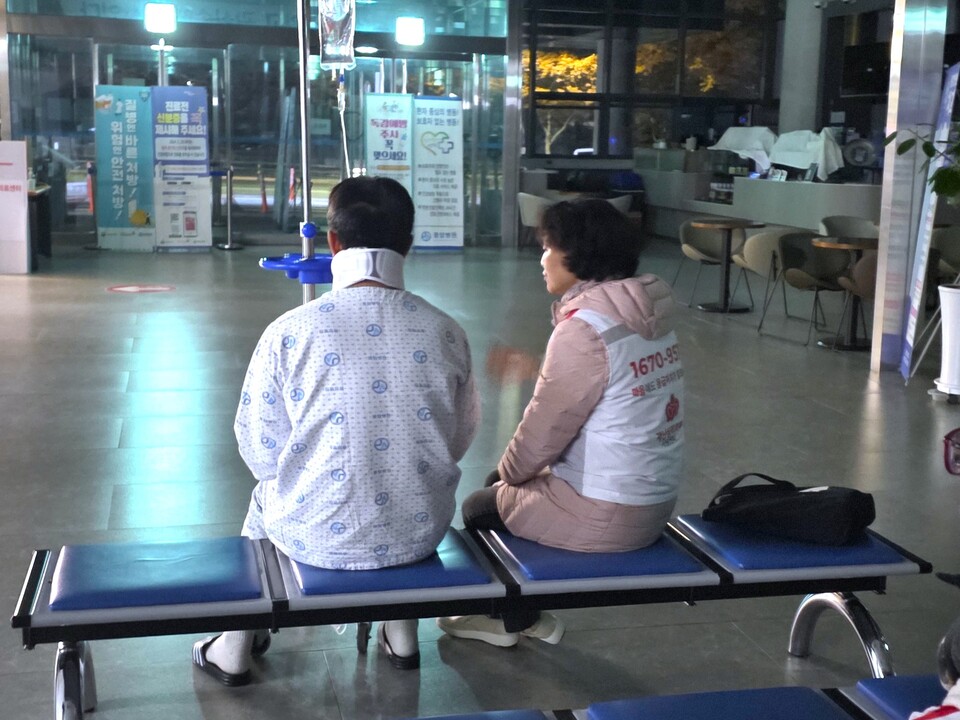 구조된 피해자에 대한 심리상담 활동. 대한적십자사 울산지사 제공