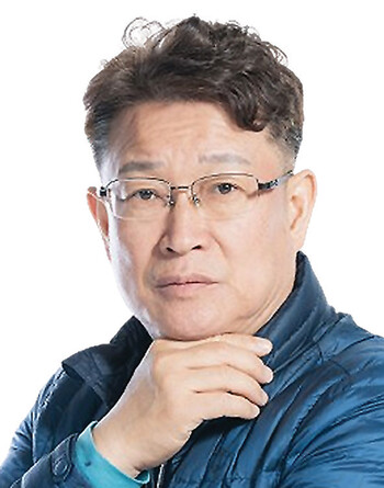 김윤삼 시인·초록별지구수비대원